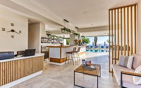 Roussos Beach Club